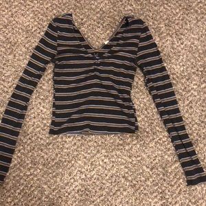 Long sleeve longer style cropped stop